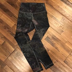 Lululemon luxtreme wunder under yoga leggings